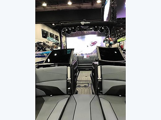 2017 Malibu Wakesetter 24 MXZ