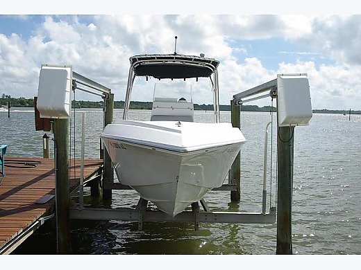 2003 Fountain 23 Center Console