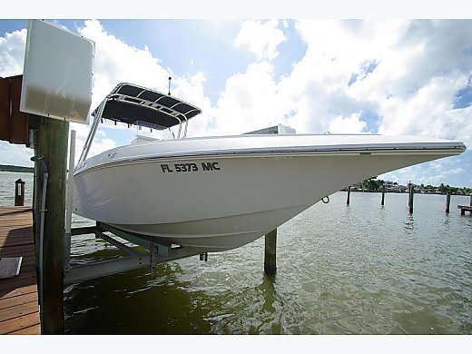 2003 Fountain 23 Center Console