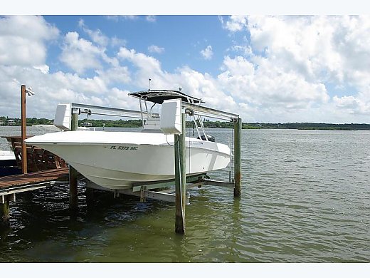 2003 Fountain 23 Center Console