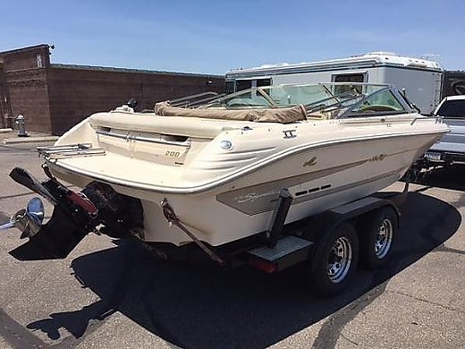 1995 Sea Ray 200 Signature Selec...