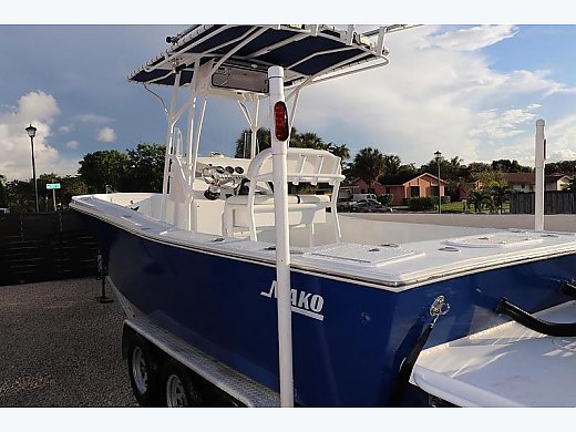 1991 Mako 257