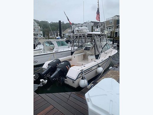 2000 Grady-White 265 Express