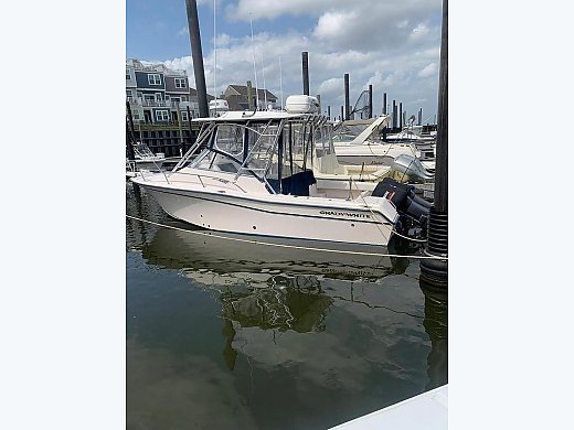 2000 Grady-White 265 Express
