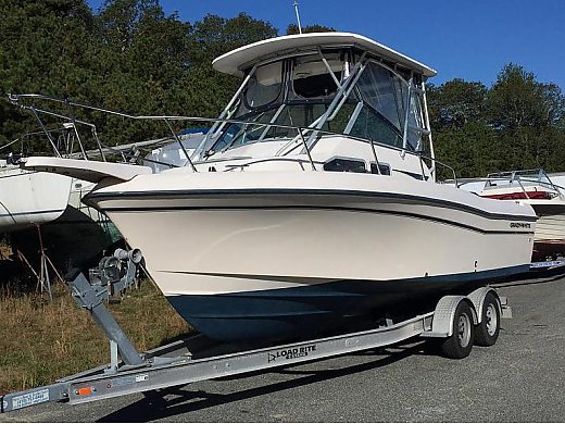 2001 Grady-White 232 Gulfstream