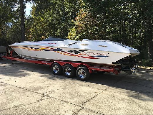 2003 Fountain 35 Executioner