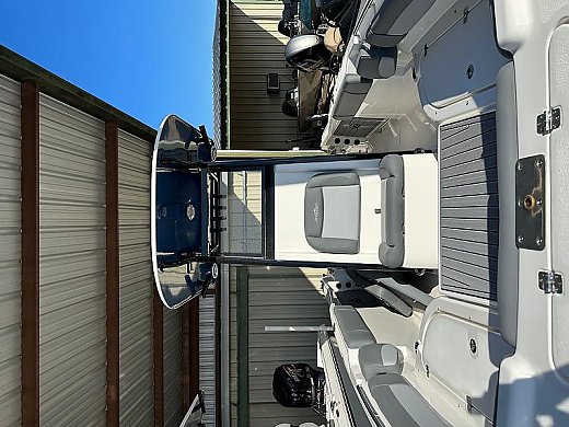 Nautic Star 251 Hybrid