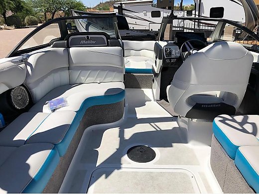 2016 Malibu Wakesetter 25 LSV